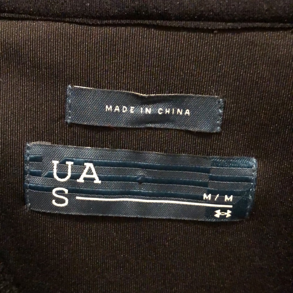 Men’s Under Armour pullover hoodie Med - Picture 3 of 3